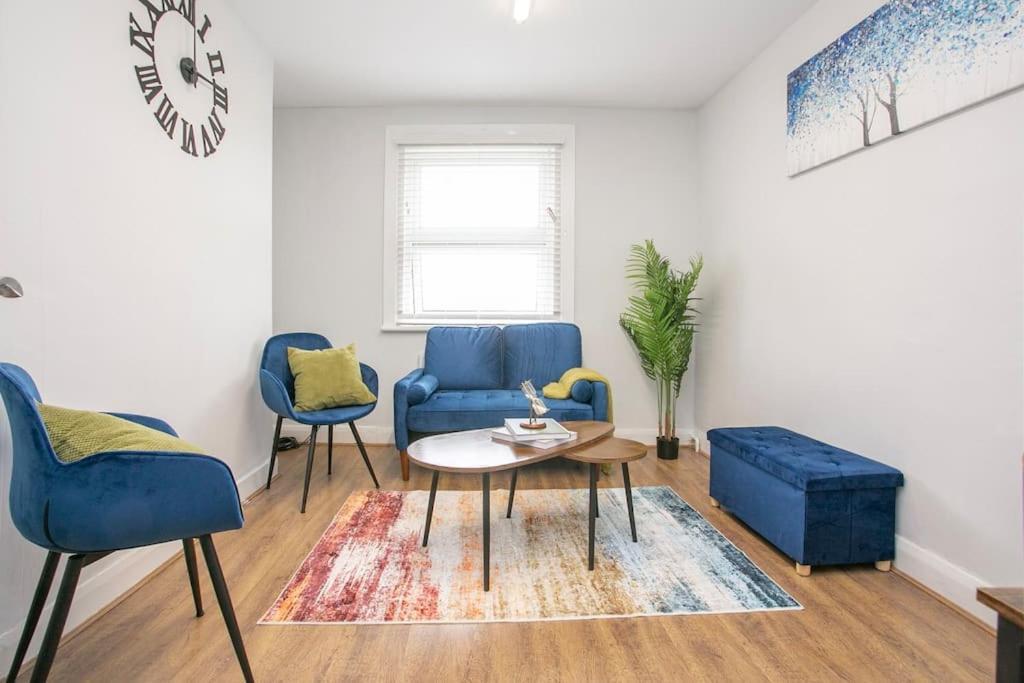 Apartment Large Stylish 2bedroom Flat In Wood